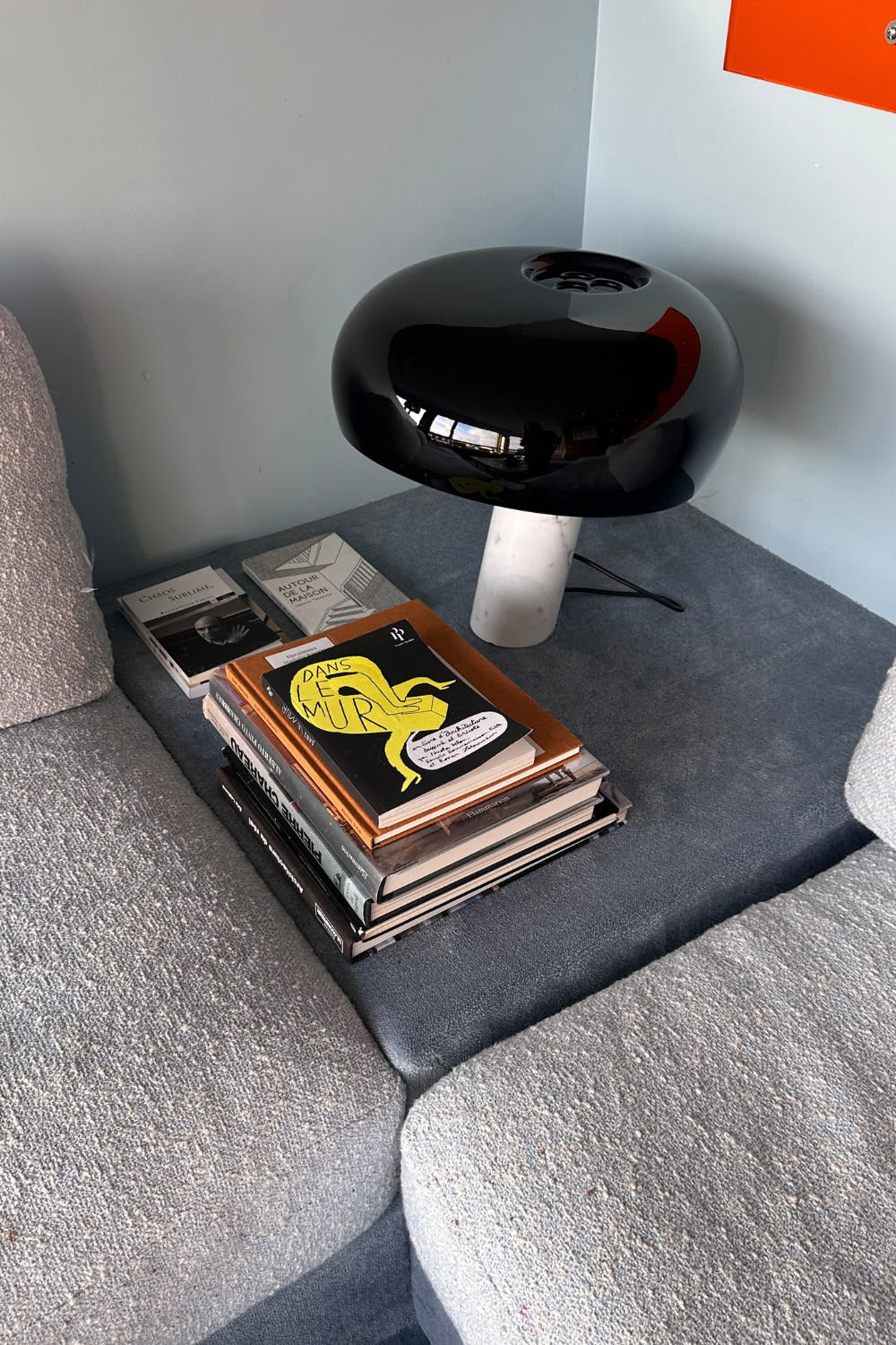 Lámpara de Mesa Snoopy color negro