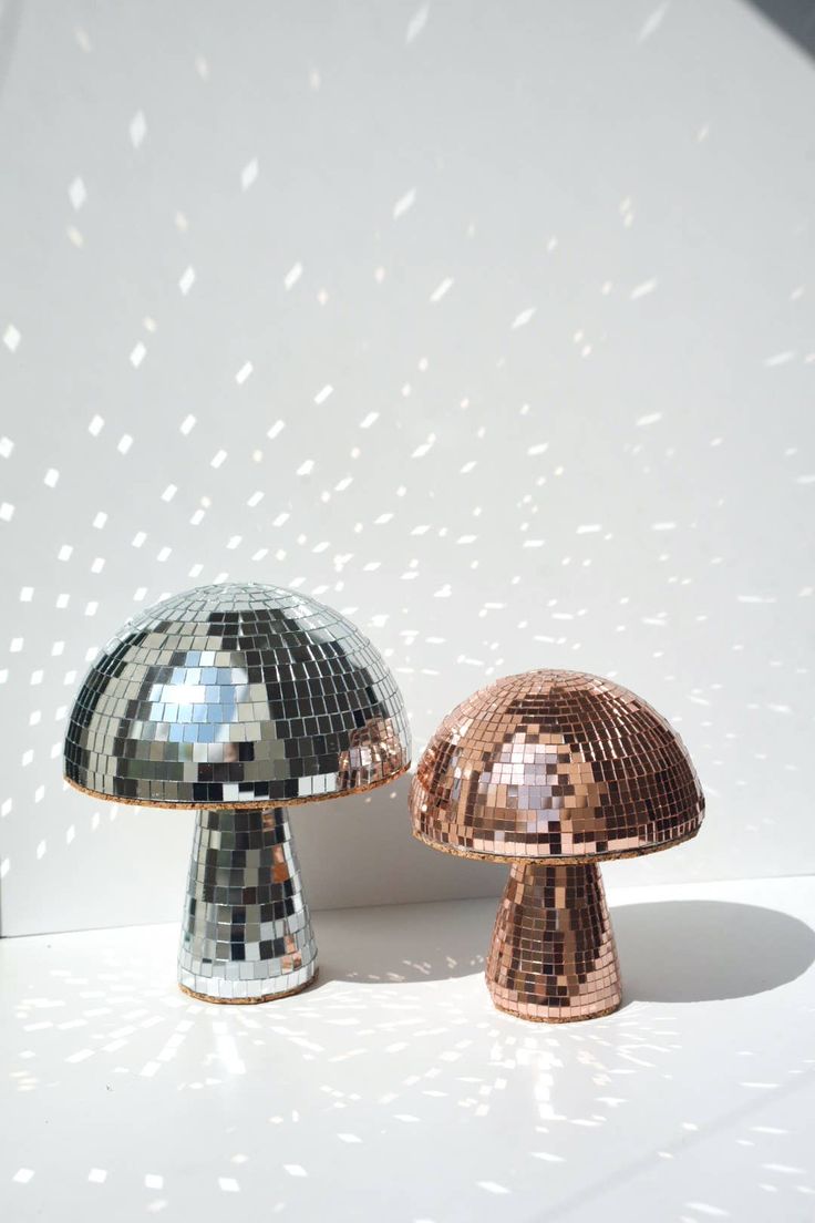 Bola disco con forma de hongo