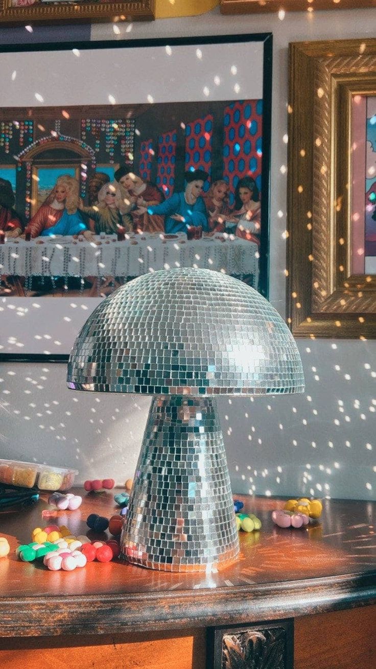 Bola disco con forma de hongo