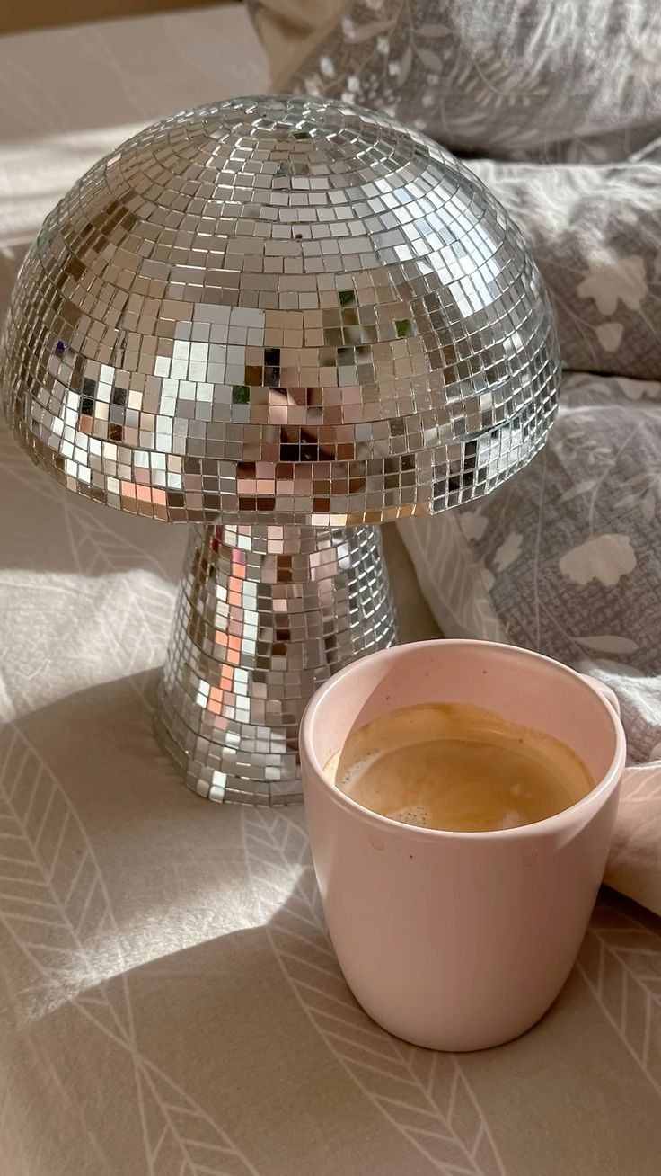 Bola disco con forma de hongo